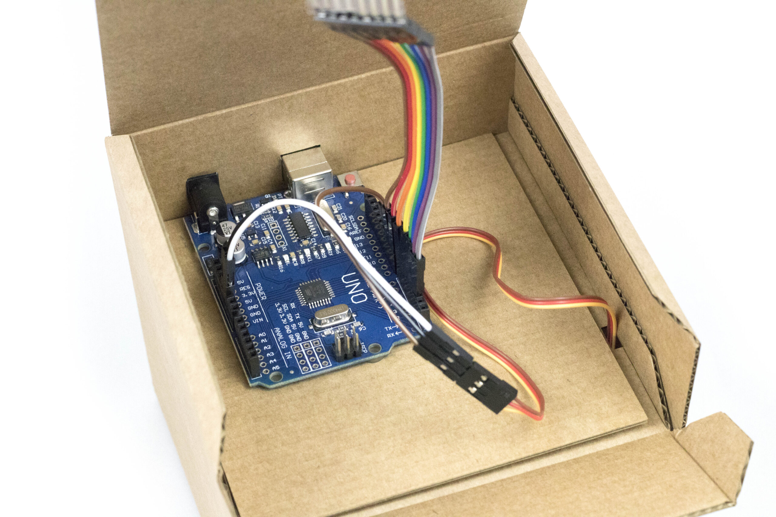 Caja fuerte kit de robótica con Arduino